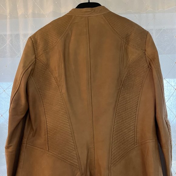 Danier leather jacket size medium - Picture 5 of 7
